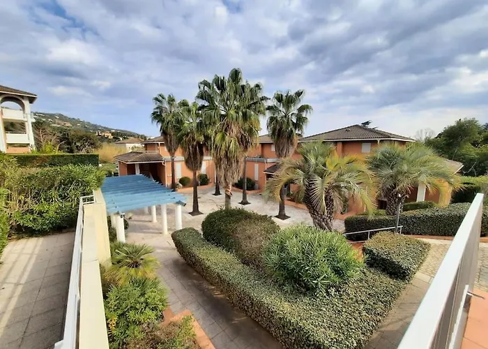 Cavaliere Au Chene Liege