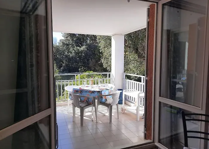 Cavaliere Au Chene Liege Lägenhet