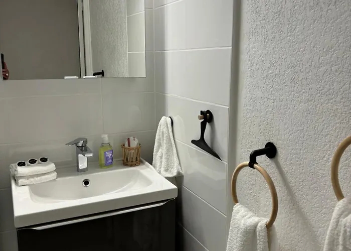 Cavaliere Au Chêne Liège Le Lavandou