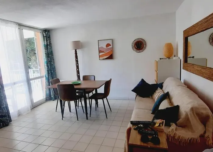 Cavaliere Au Chêne Liège Le Lavandou